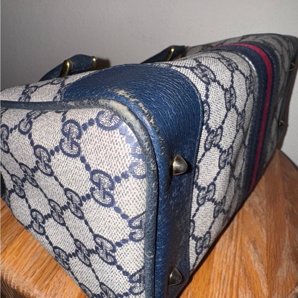 Gucci Navy and Cream Boston handbag with Certificate of authenticity - Picture 6 of 12